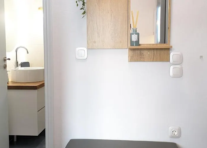 Sabaton - Kyziridi House *